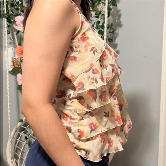 Ruffled tank top - Picture 2 of 4